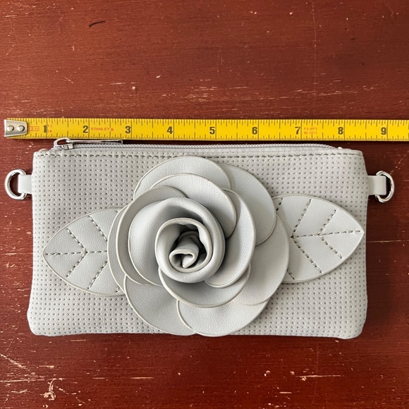 Faux Leather Dove Grey Rose Purse with 2 handle options - Picture 7 of 9